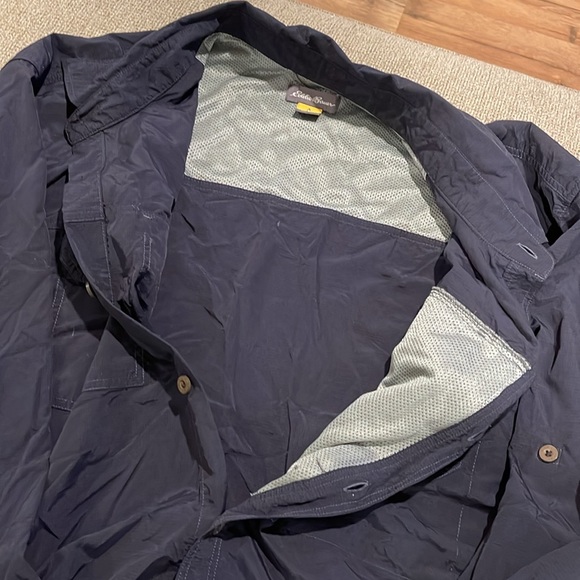 Eddie Bauer men’s nylon button up - Picture 7 of 9